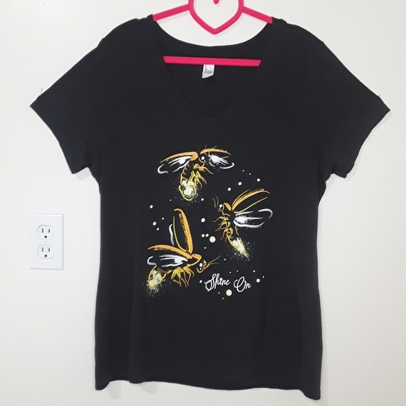 District Tops - Women's XL: Lighting Bugs Motivational Black V-neck Short Sleeve Soft Tee Shirt
